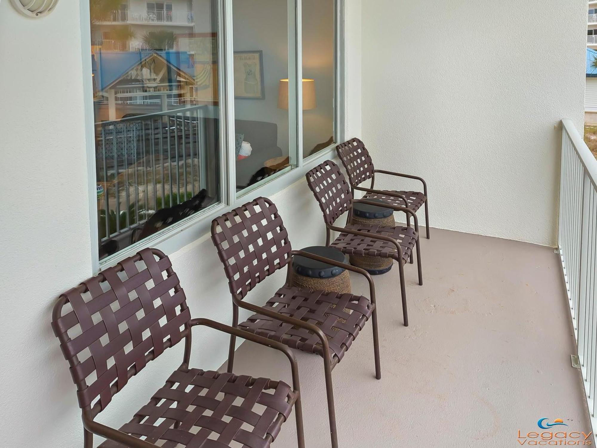 Is9-Cozy Upstairs Beachfront Condo - King Beds Форт Уолтон Бич Экстерьер фото